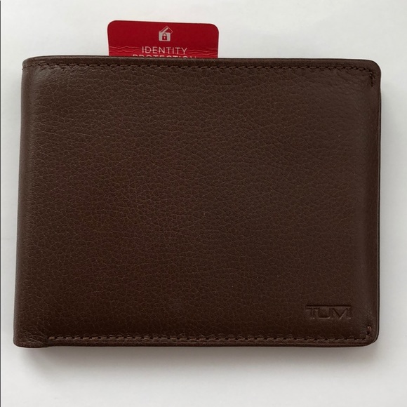 tumi wallet brown